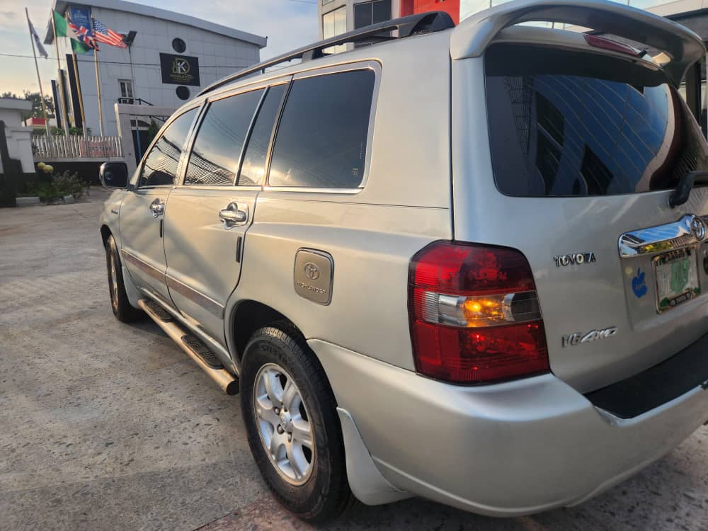 🔥 Extremely Clean & Sound Toyota Highlander — 2004 Limited Edition 🚘