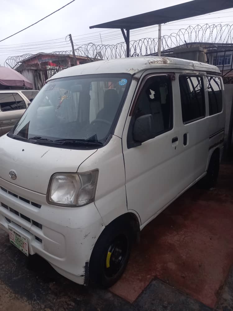 Belgium Hijet Mini Bus — Automatic Transmission 🔥