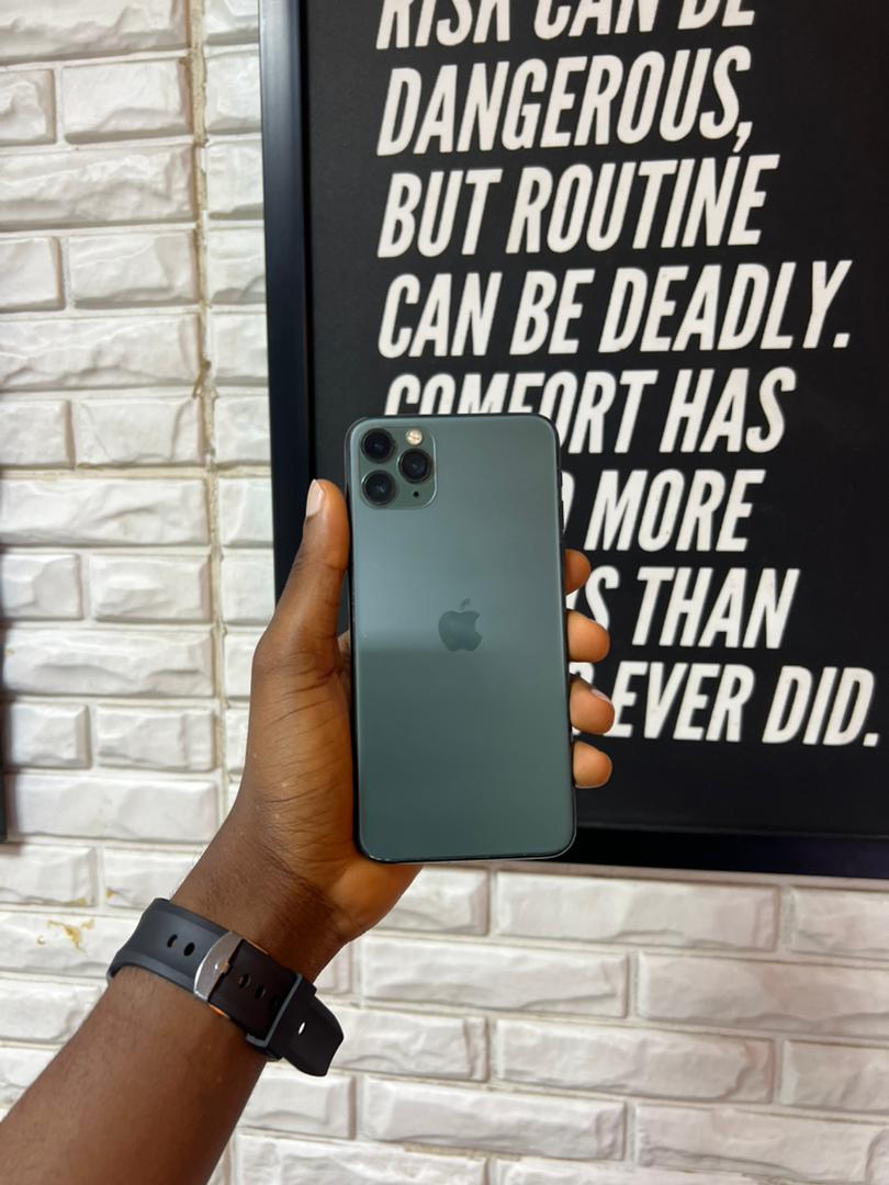 iPhone 11pro max 256gb
