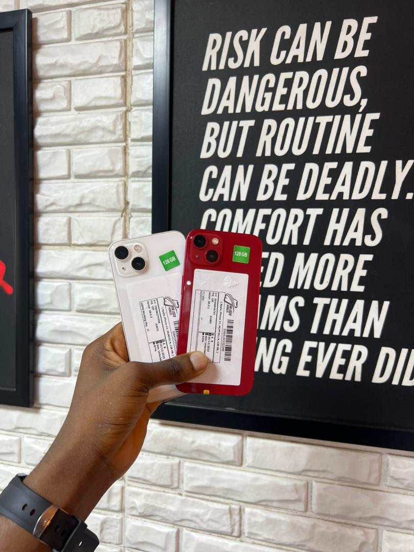 iPhone 13 128gb uk 🇬🇧 used available